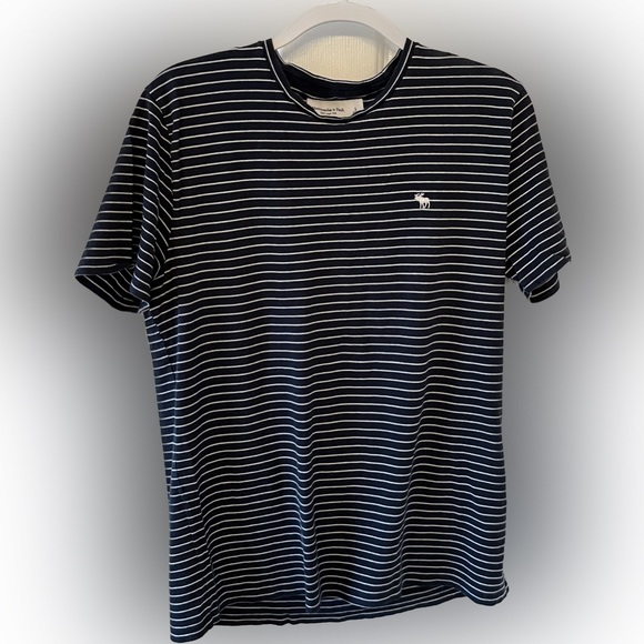 Abercrombie & Fitch Men’s Short Sleeve Tee. Size L. Color Navy. - Picture 1 of 3